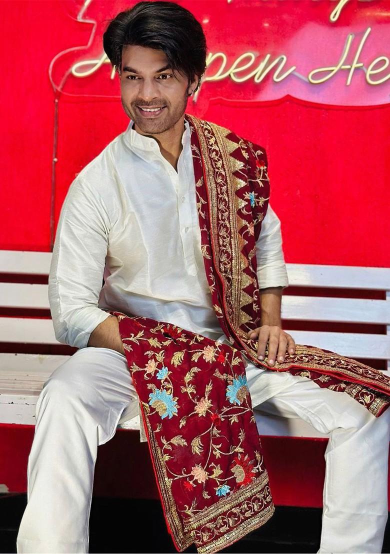 Men Maroon And Gold Toned Embroidered Dupatta With Sequinned