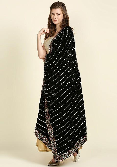 Black And Gold Toned Ethnic Motifs Embroidered Velvet Dupatta With Sequinned