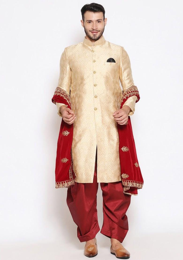 Men Maroon And Gold Toned Embroidered Velvet Dupatta With Zardozi