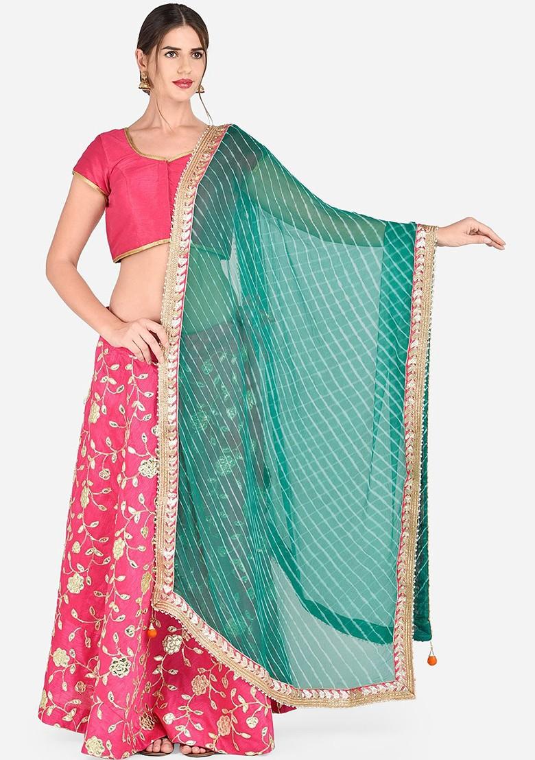 Green And White Leheriya Patterned Gotta Patti Dupatta