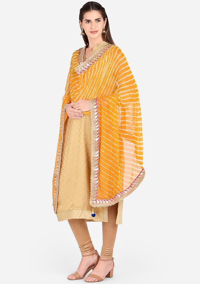 Women Yellow And White Leheriya Gotta Patti Dupatta