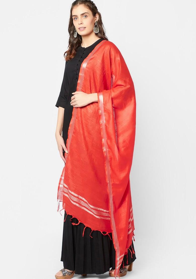 Red And Silver Toned Linen Dupatta