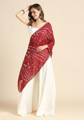 Women Embellished Bandhini Printed Stole