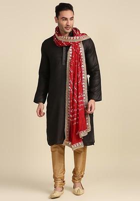Men Maroon And Off White Bandhani Dupatta With Gotta Patti