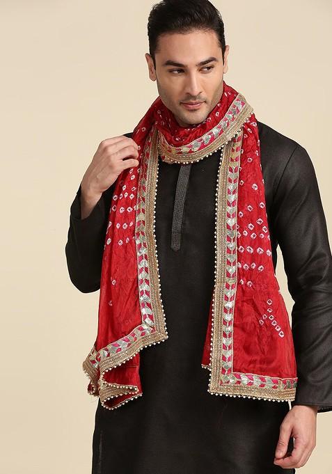 Men Maroon And Off White Bandhani Dupatta With Gotta Patti