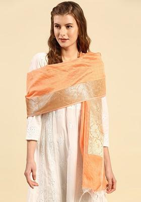 Peach Coloured And Gold Toned Checked Dupatta With Zari