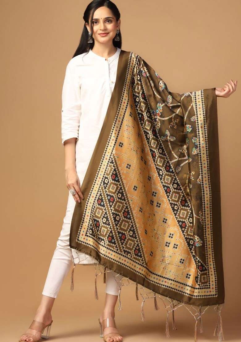 Printed Leheriya Tasselled Silk Dupatta With Thread Work - Indya