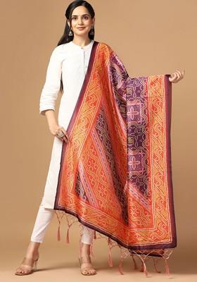 Printed Bandhani Silk Tasselled Dupatta With Thread Work