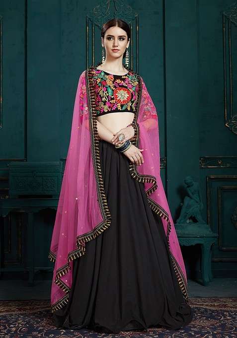 Black Emboridered Blended Chaniya Choli Set For Navratri And Garba