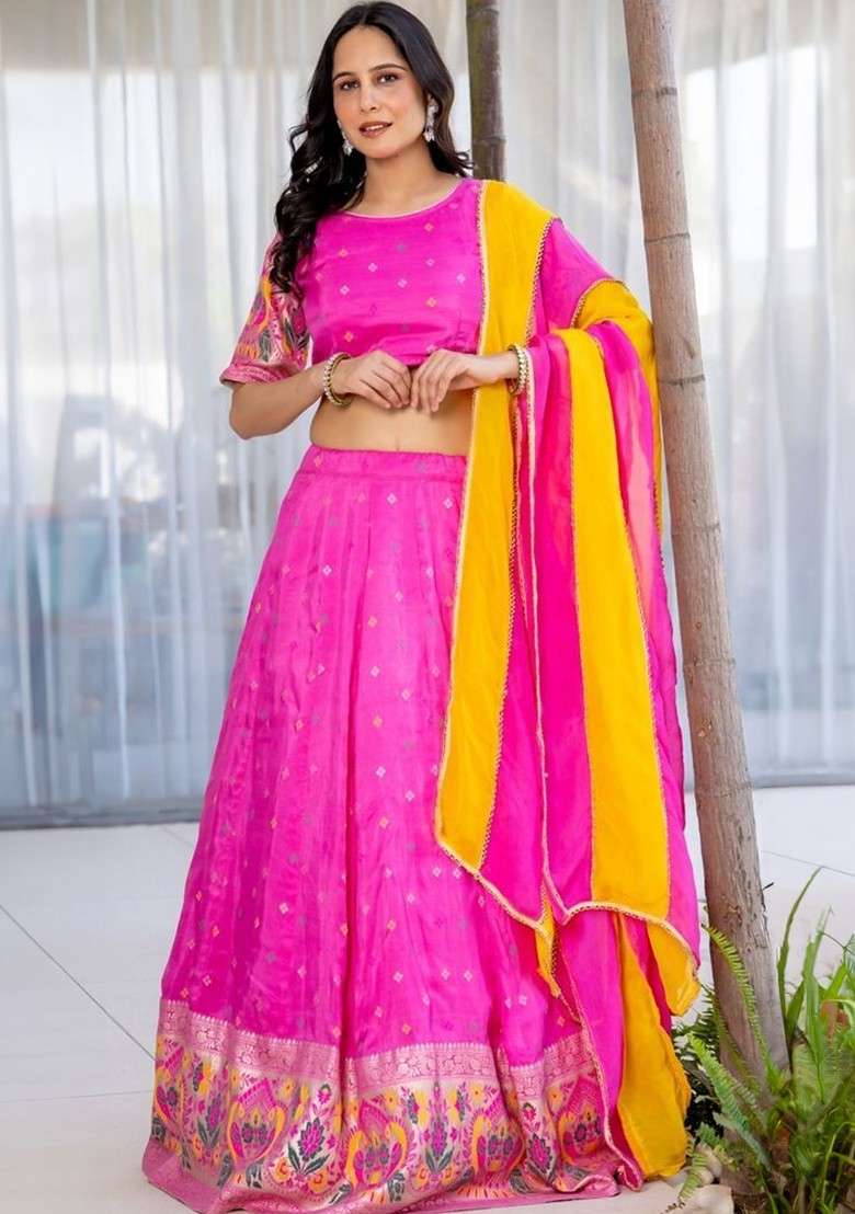 Pink Emboridered Blended Chaniya Choli Set For Navratri And Garba - Indya