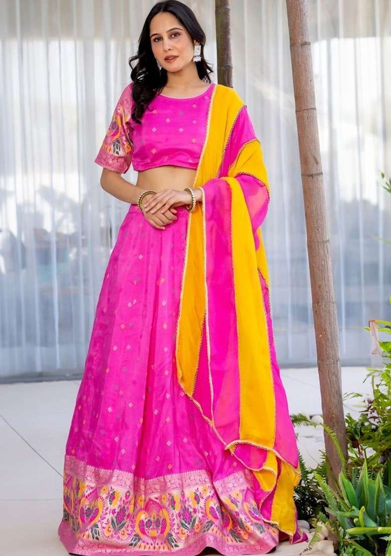 Pink Emboridered Blended Chaniya Choli Set For Navratri And Garba - Indya