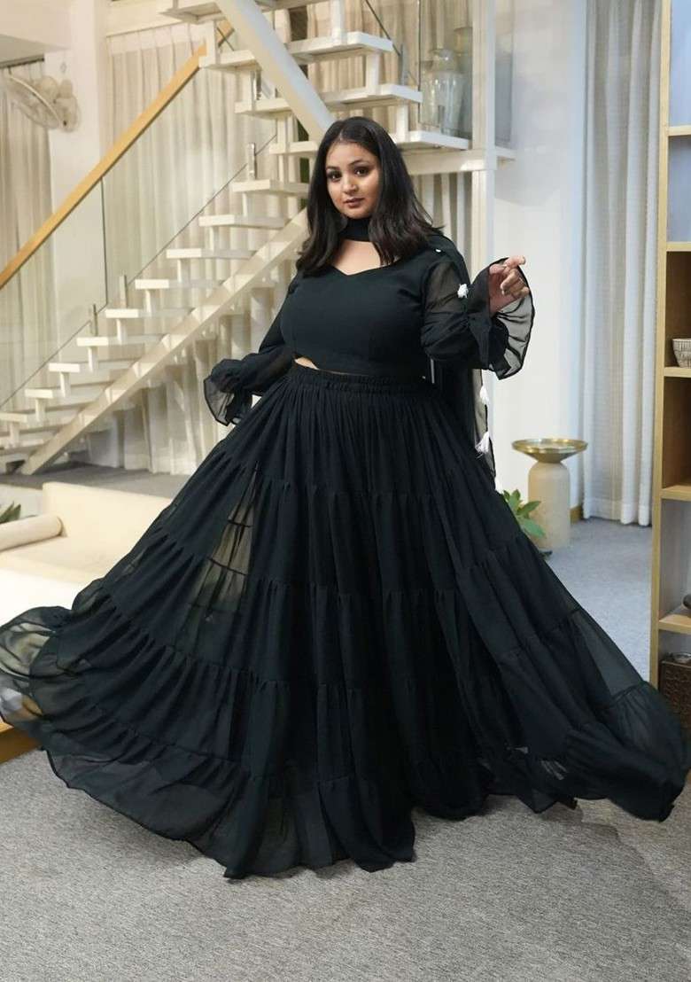 Black Emboridered Blended Chaniya Choli Set For Navratri And Garba - Indya