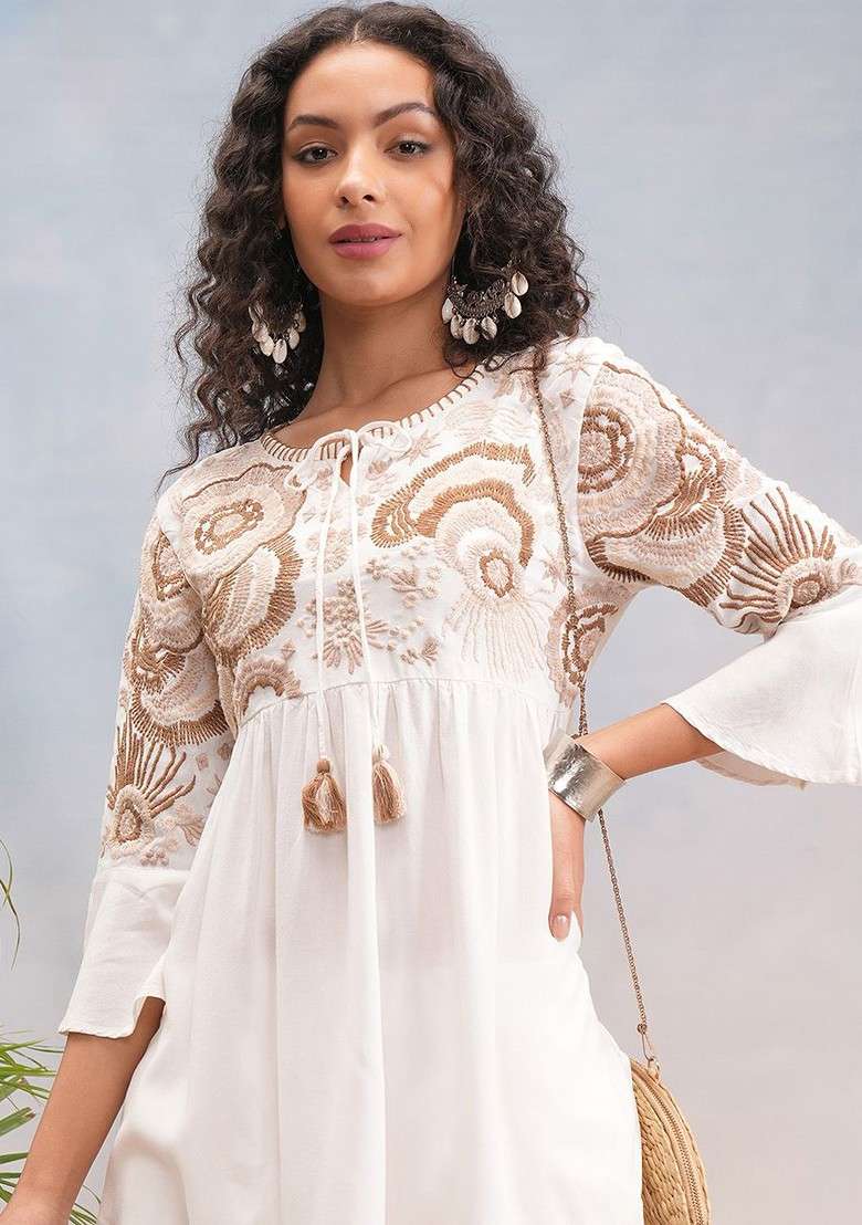 Off White Off White Floral Embroidered Bell Sleeves Tieup Neck Tunic With Trousers - Indya