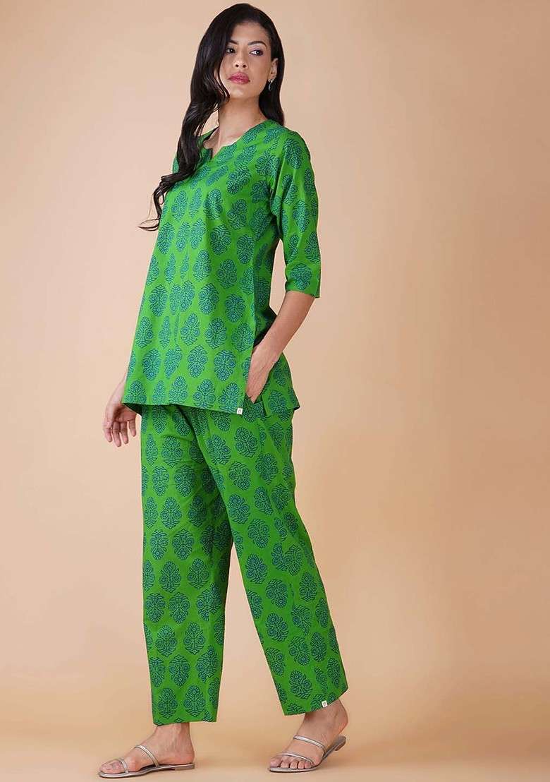Green Ethnic Motifs Printed Pure Cotton Top With Trousers - Indya