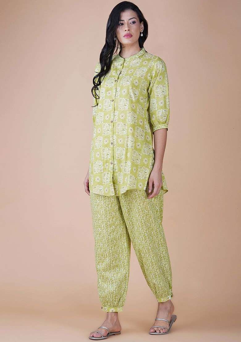 Green Ethnic Motifs Printed Mandarin Collar Pure Cotton Top With Trousers - Indya
