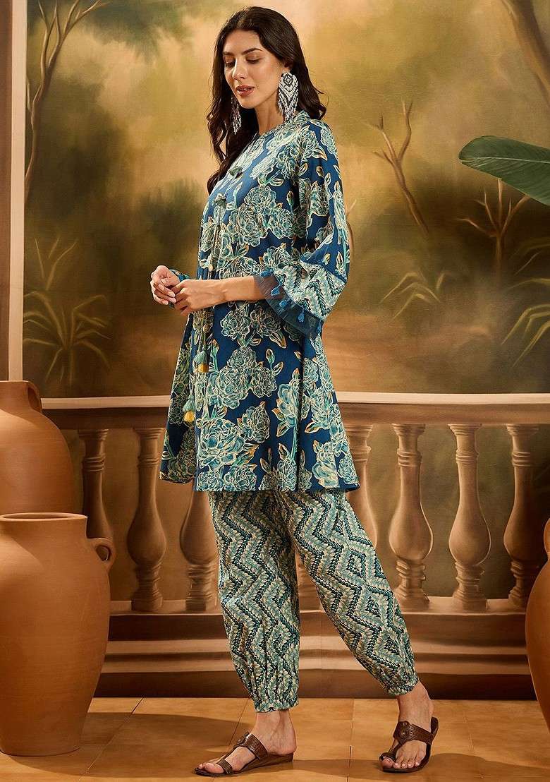 Blue Floral Printed Mandarin Collar Neck Tunic With Trousers Coords - Indya