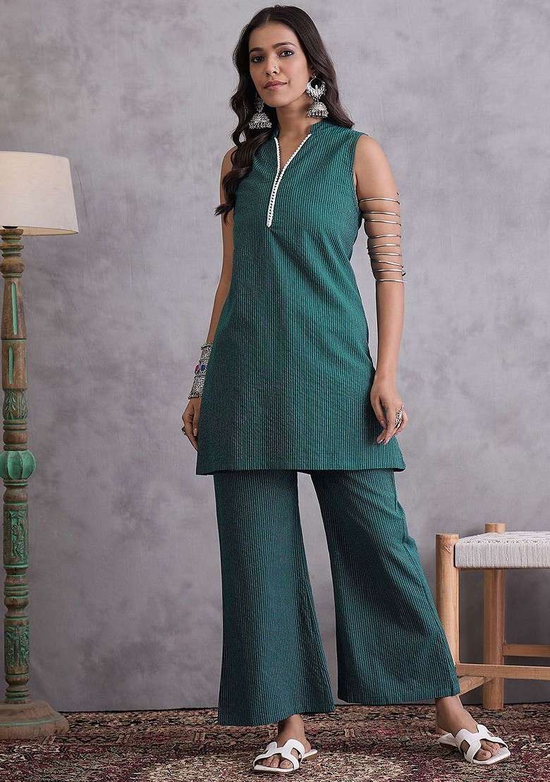 Green Mandarin Collar Cotton Tunic And Trouser - Indya
