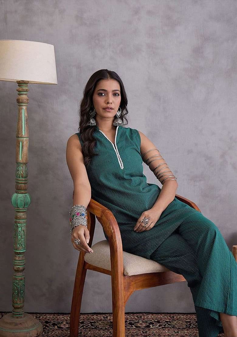 Green Mandarin Collar Cotton Tunic And Trouser - Indya