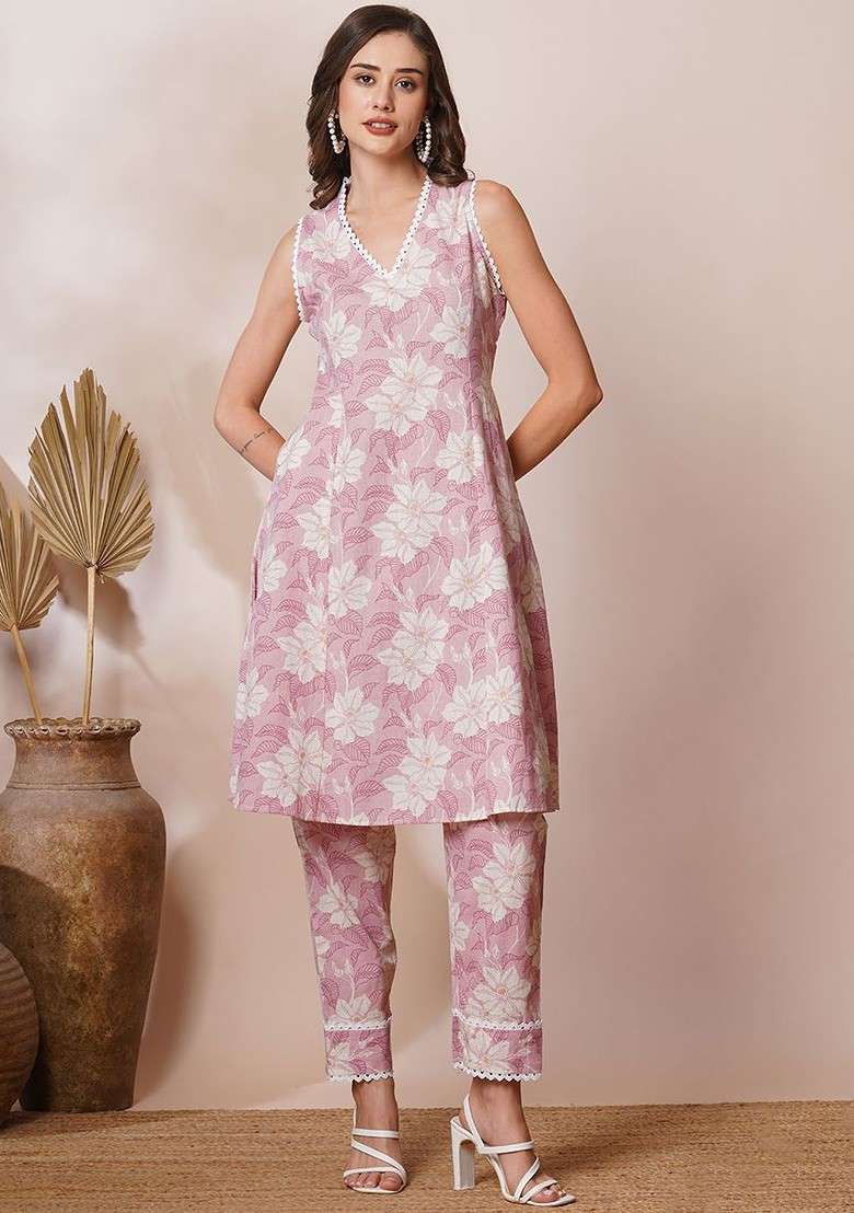 Pink Floral Printed Vneck Tunic And Trousers - Indya