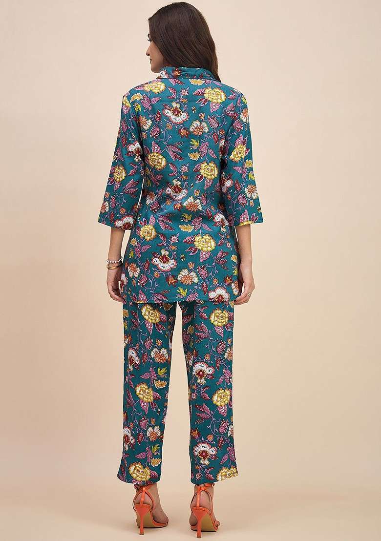 Green Floral Printed Shirt Collar Pure Cotton Tunic With Trousers - Indya