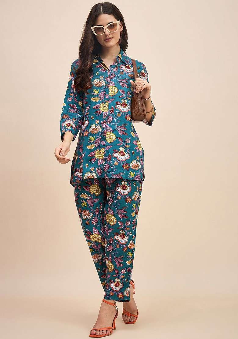 Green Floral Printed Shirt Collar Pure Cotton Tunic With Trousers - Indya