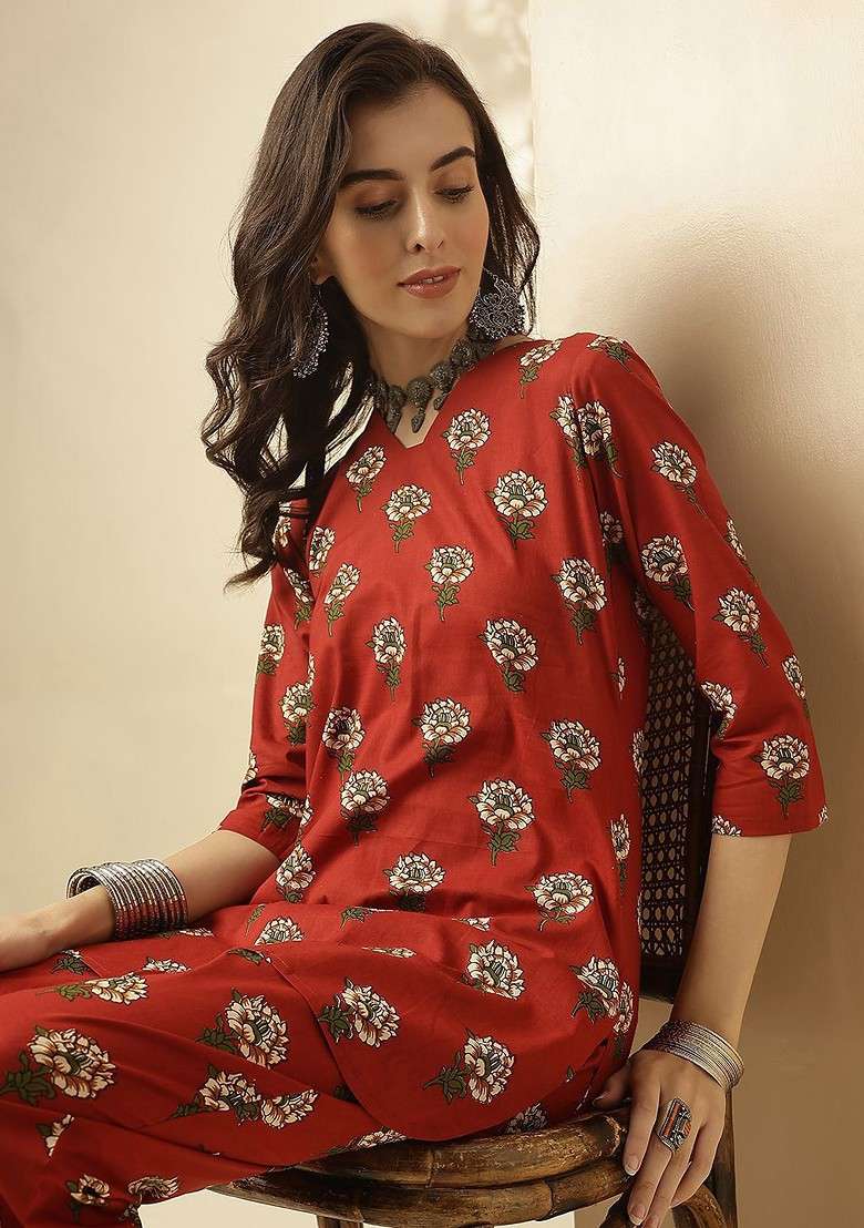 Red Floral Printed Vneck Threequarter Sleeves Tunic With Trousers - Indya