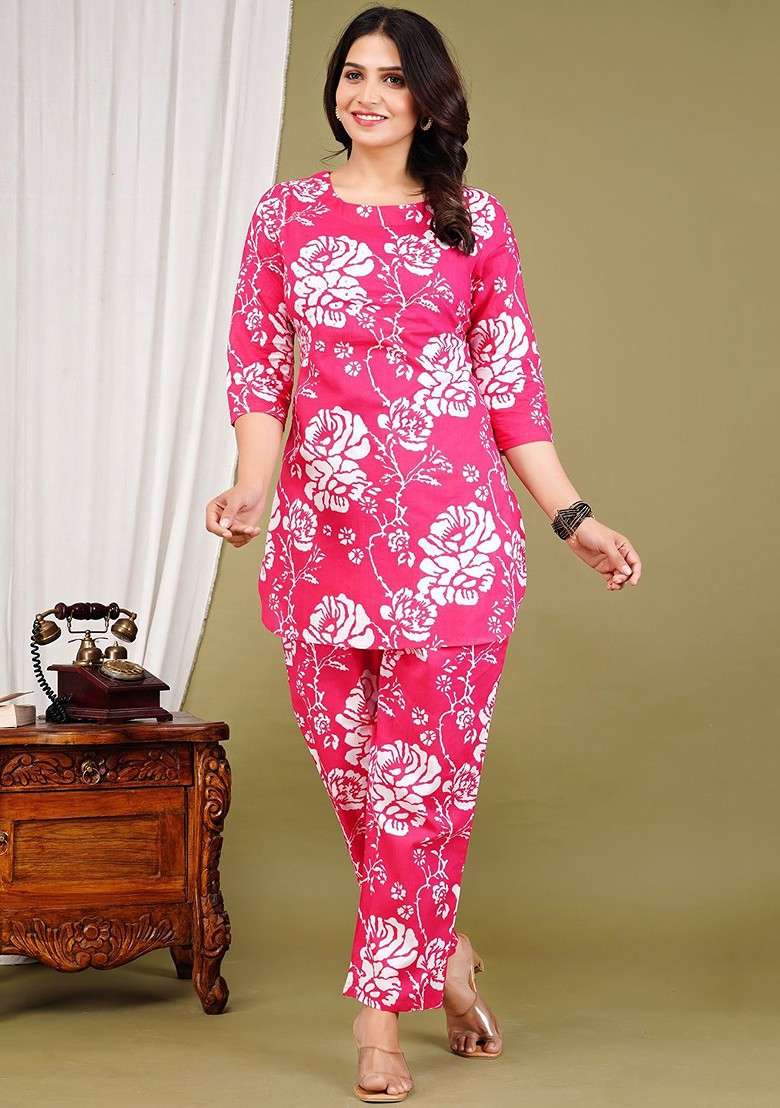 Pink Floral Printed Round Neck Pure Cotton Tunic With Trouser - Indya