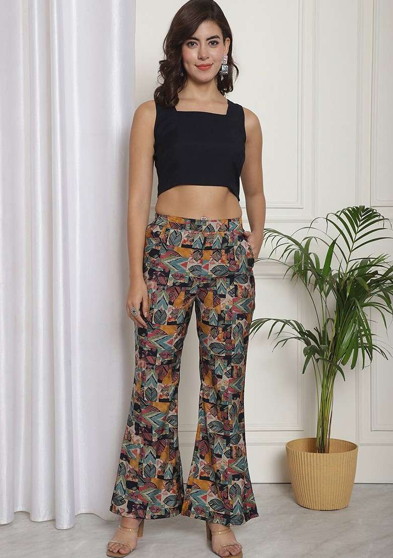 Black Printed 3Piece Crop Top With Jacket And Trousers - Indya