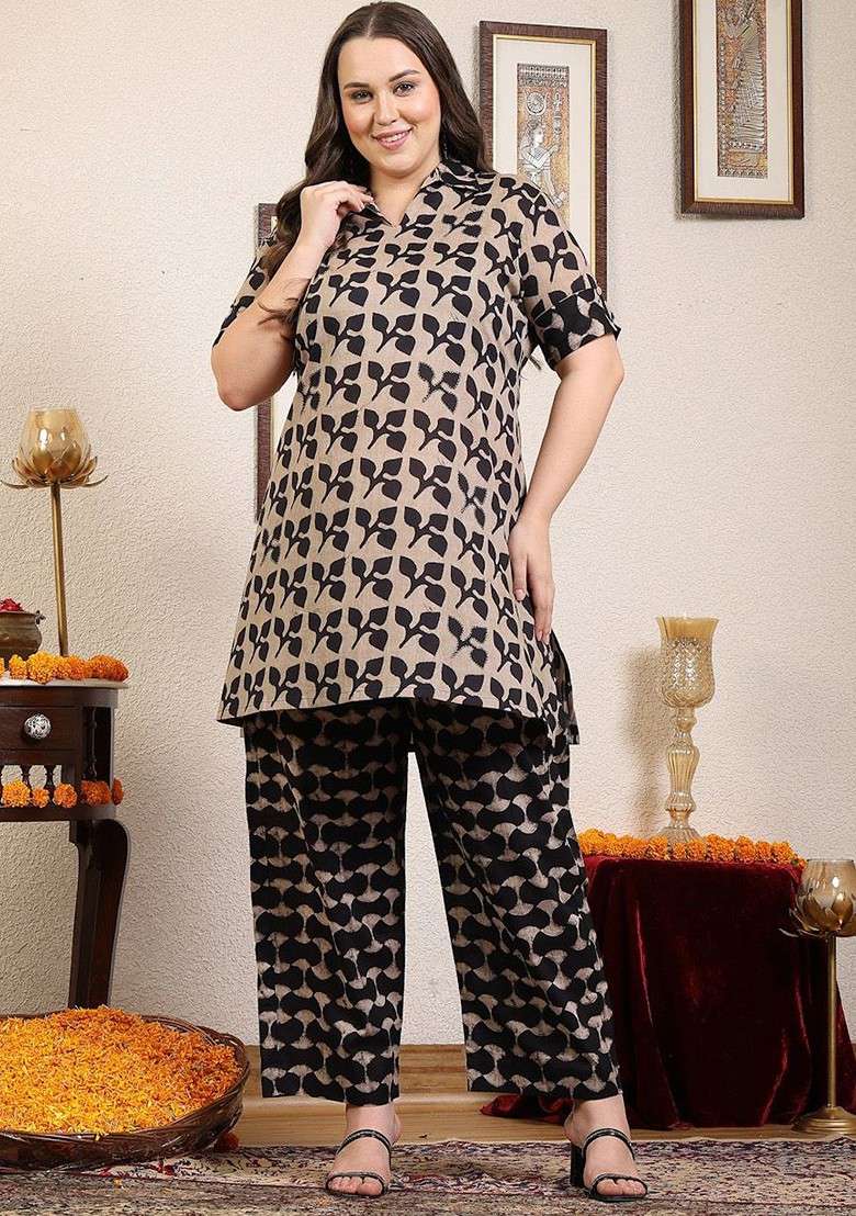 Black Printed Shirt Collar Short Sleeves Pure Cotton Top With Trouser - Indya