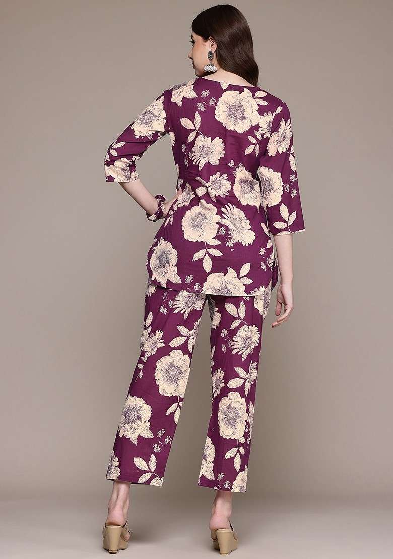 Purple Women Floral Printed Pure Cotton Tunic With Trousers And Scrunchie - Indya