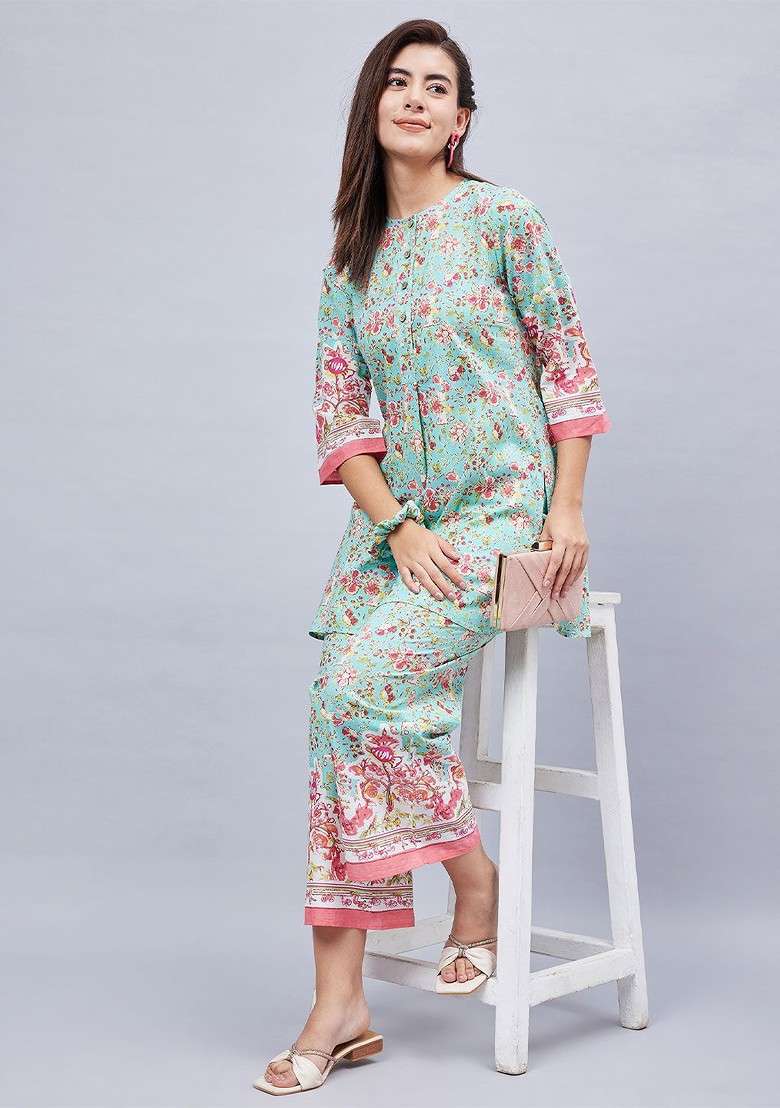 Sea Green Floral Printed Round Neck Pure Cotton Top With Trouser And Scrunchie - Indya