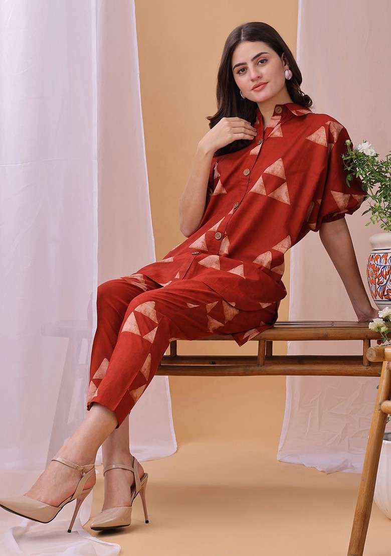 Red Printed Top Ith Trousers Coords - Indya