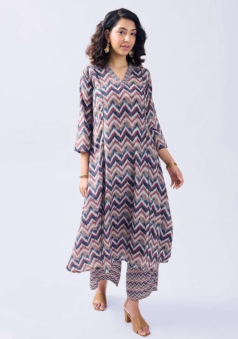 Brown Chevron Printed Vneck Threequarter Sleeves Top With Palazzo - Indya