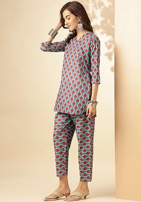 Blue Ethnic Motifs Printed Vneck Threequarter Sleeves Pure Cotton Tunic And Trousers