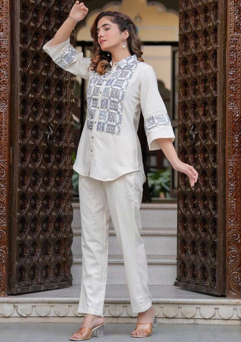 Off White Moda Rapido Women Printed Coords - Indya