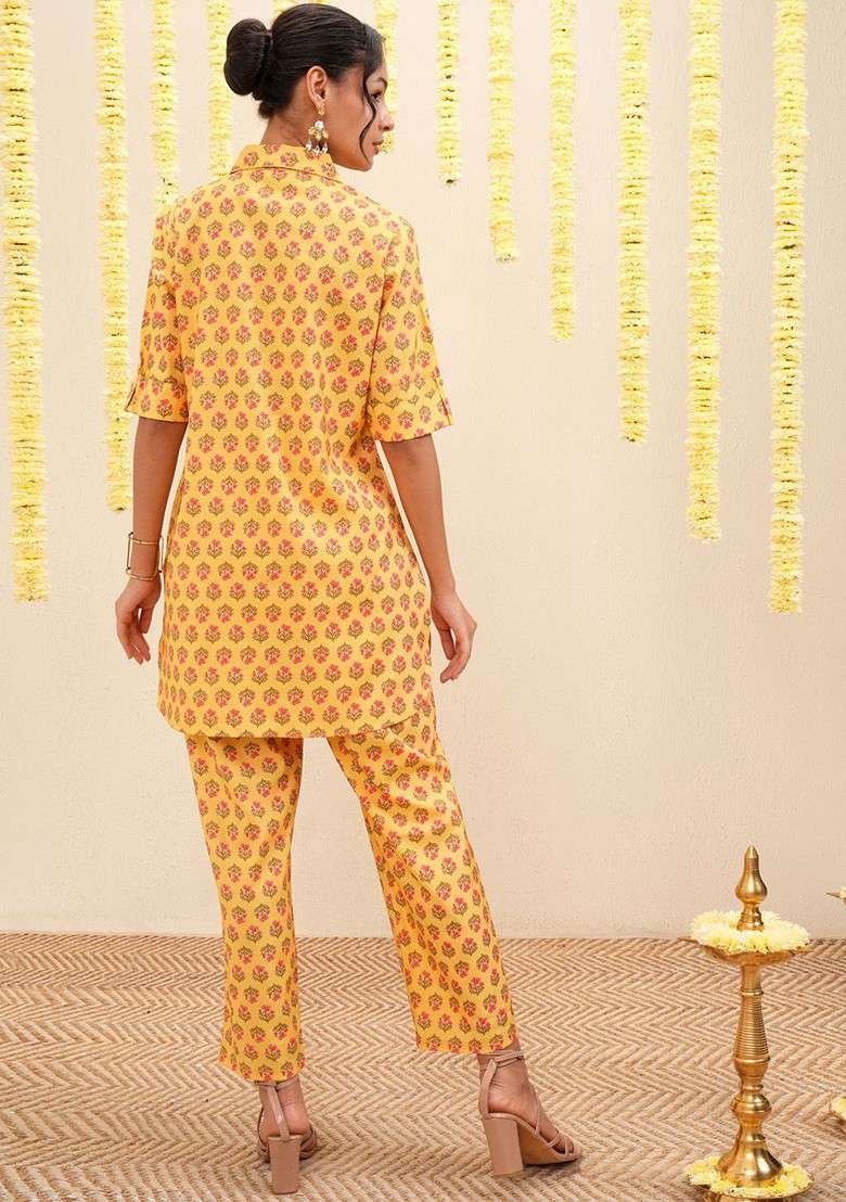 Mustard Mustard Floral Printed Shirt Collar Tunic With Trouser - Indya