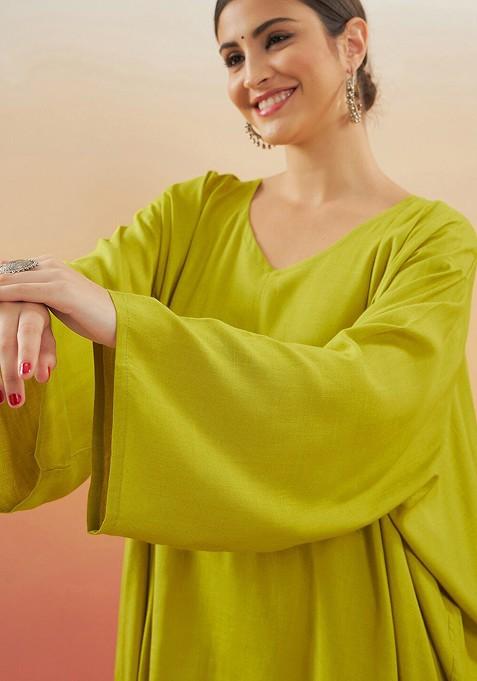 Green Vneck Long Sleeves Tunic With Trousers