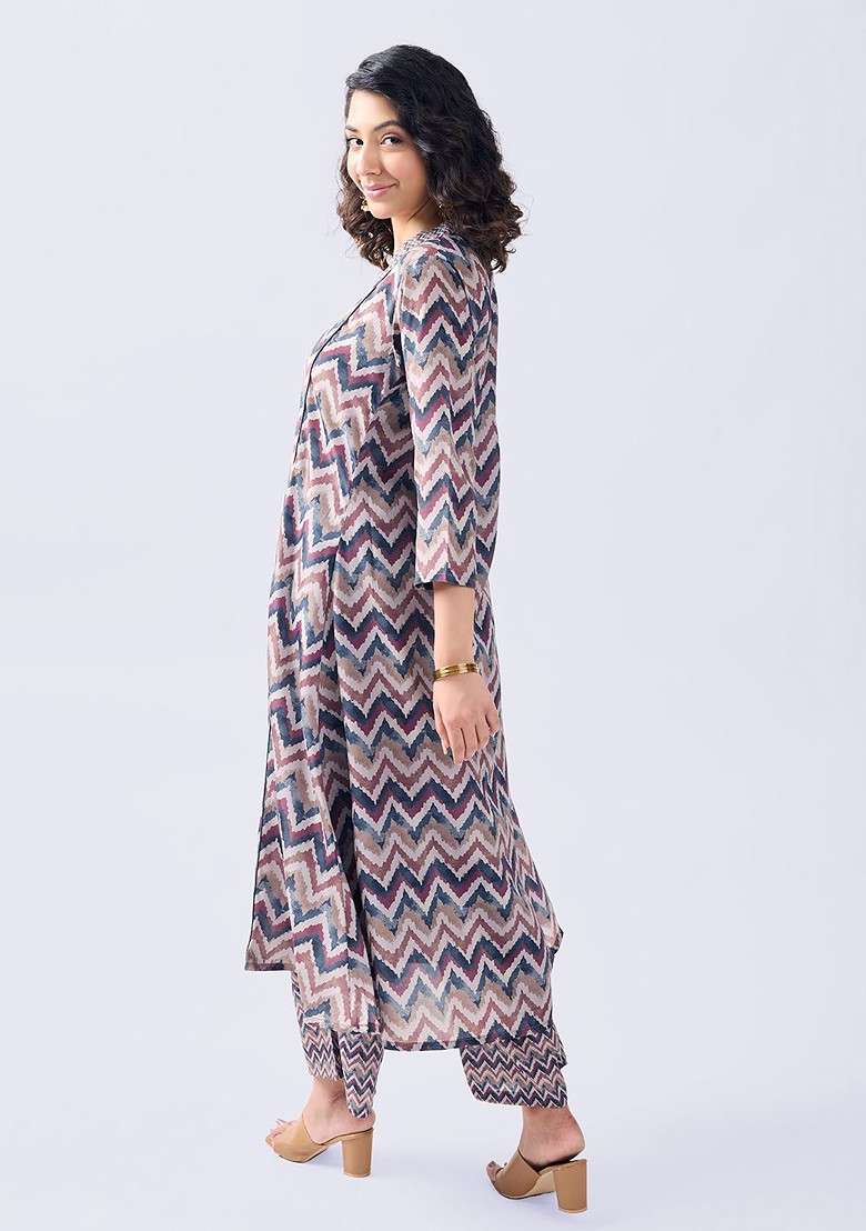 Grey Chevron Printed Vneck Threequarter Sleeves Top With Palazzo - Indya