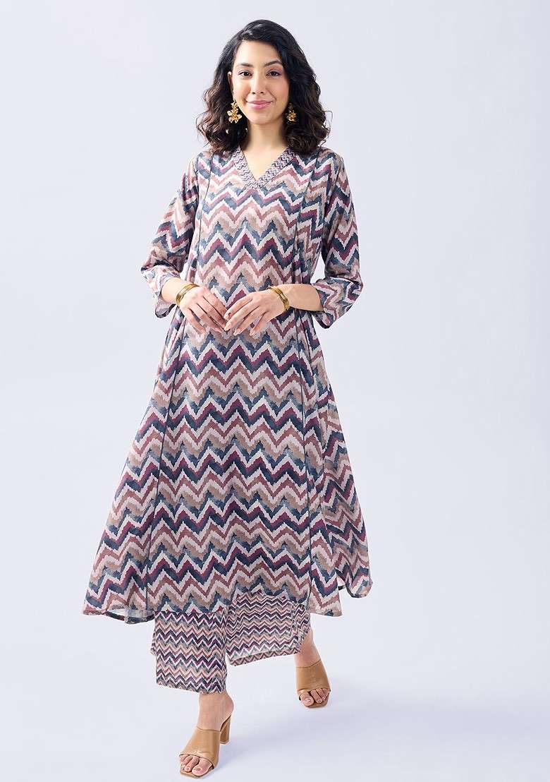 Grey Chevron Printed Vneck Threequarter Sleeves Top With Palazzo - Indya