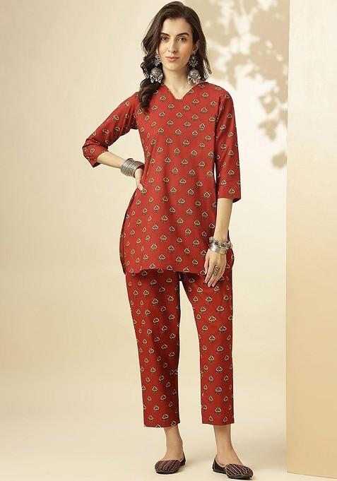 Red Ethnic Motifs Printed Vneck Threequarter Sleeves Pure Cotton Tunic And Trousers