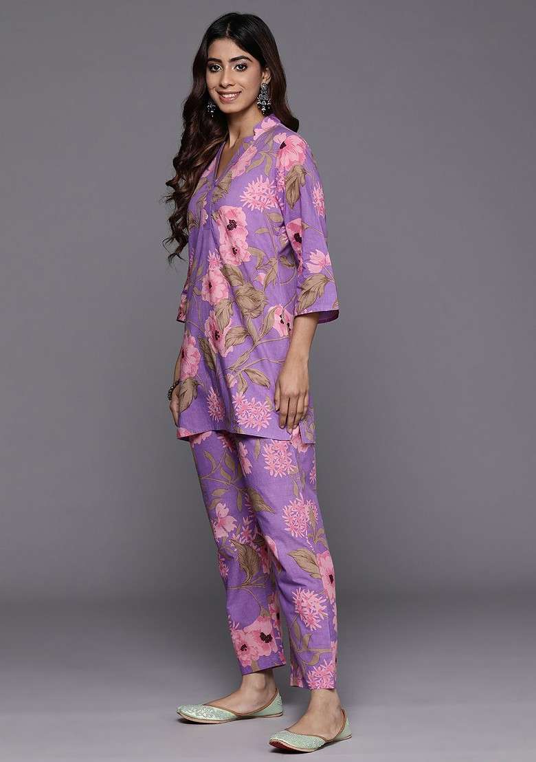 Lavender Floral Printed Vneck Pure Cotton Tunic With Trouser - Indya