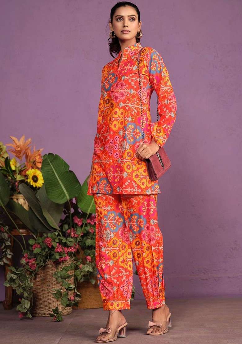 Red Floral Printed V Neck Tunic With Trousers - Indya