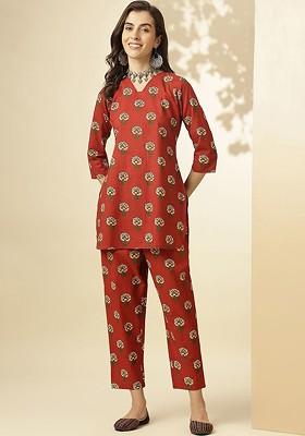 Red Floral Printed Vneck Tunic With Trousers