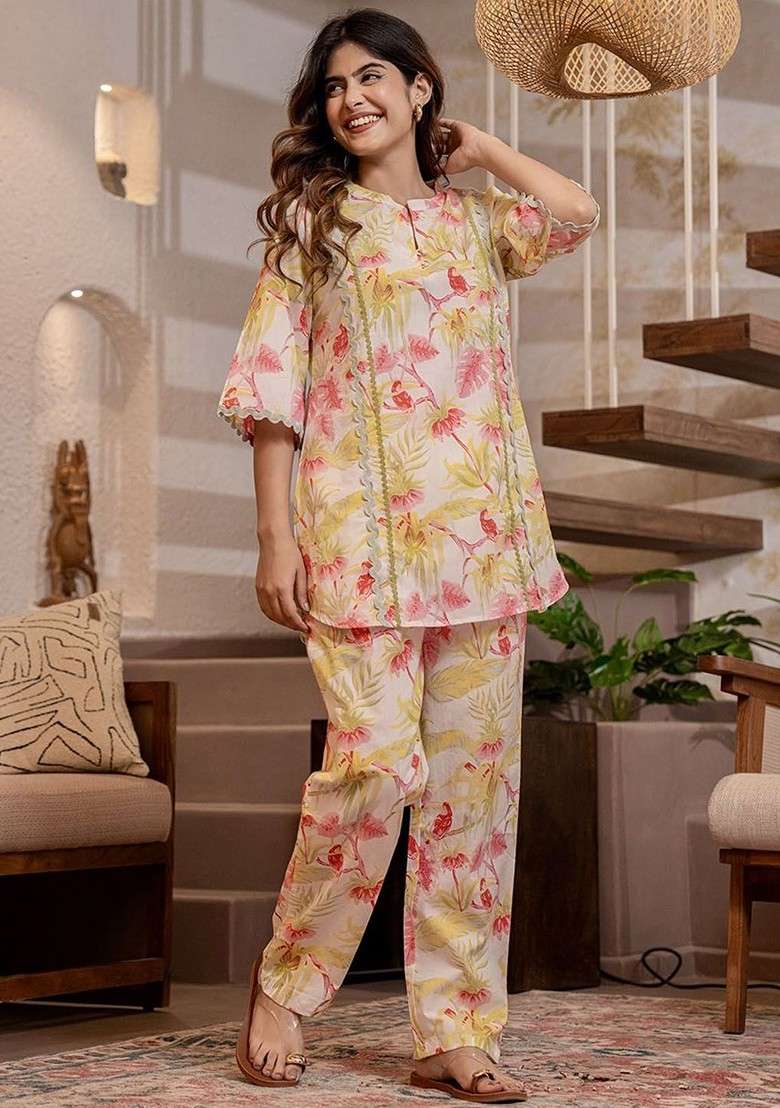 White Floral Printed Mandarin Collar Pure Cotton Tunic Ith Trousers - Indya