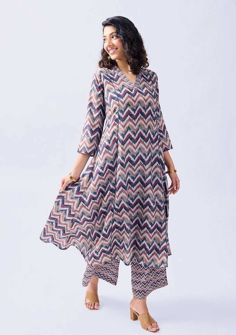 Grey Chevron Printed Vneck Threequarter Sleeves Top With Palazzo - Indya