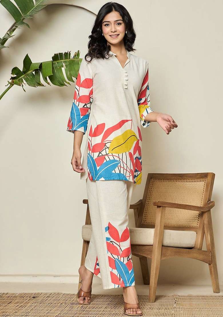 Off White Floral Printed Mandarin Collar Tunic With Trouser - Indya