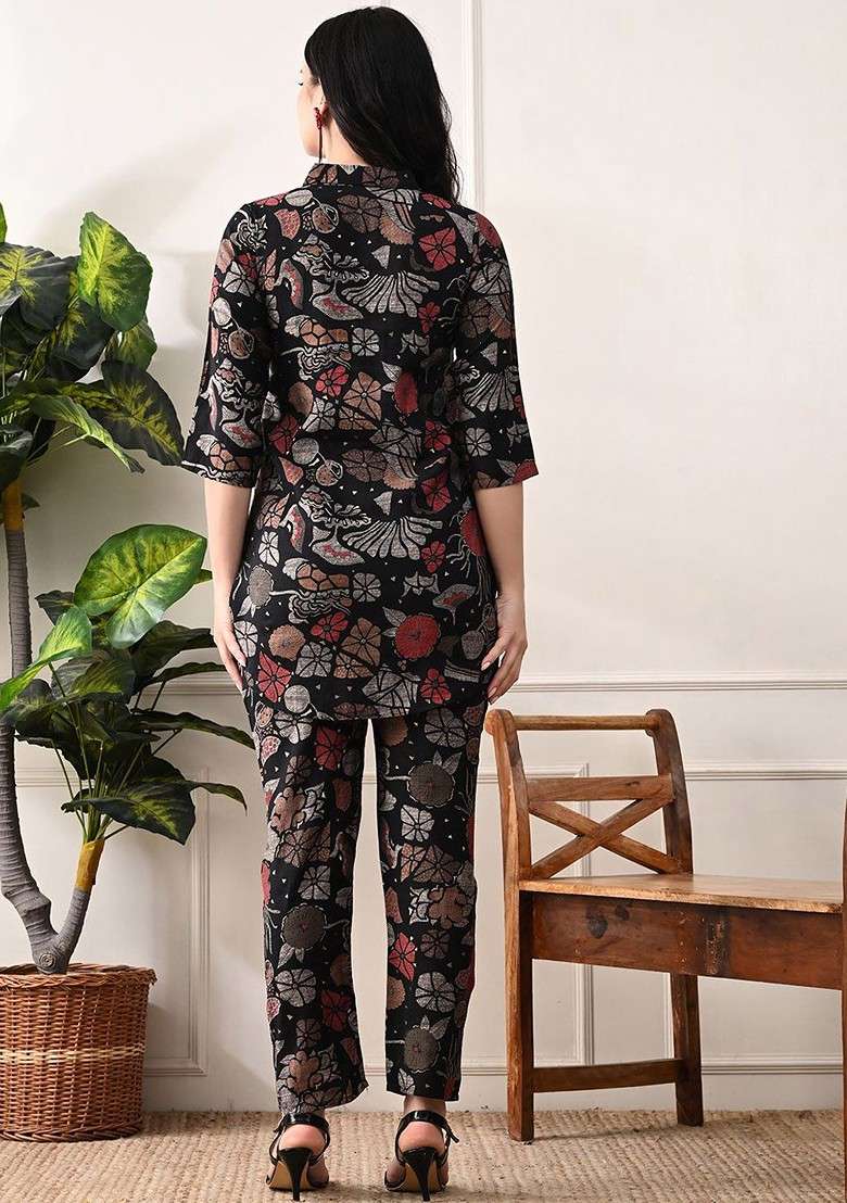 Black Floral Printed Shirt Collar Pure Cotton Straight Tunic With Trouser - Indya