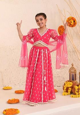 Pink Embroidered Poly Blend Lehenga Set With Dupatta For Girls