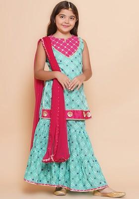 Sea Green Girls Ethnic Motifs Printed Gotta Patti Straight Kurti Set