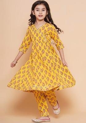 Yellow Girls Ethnic Motifs Printed Gotta Patti Pure Cotton Kurta With Trousers